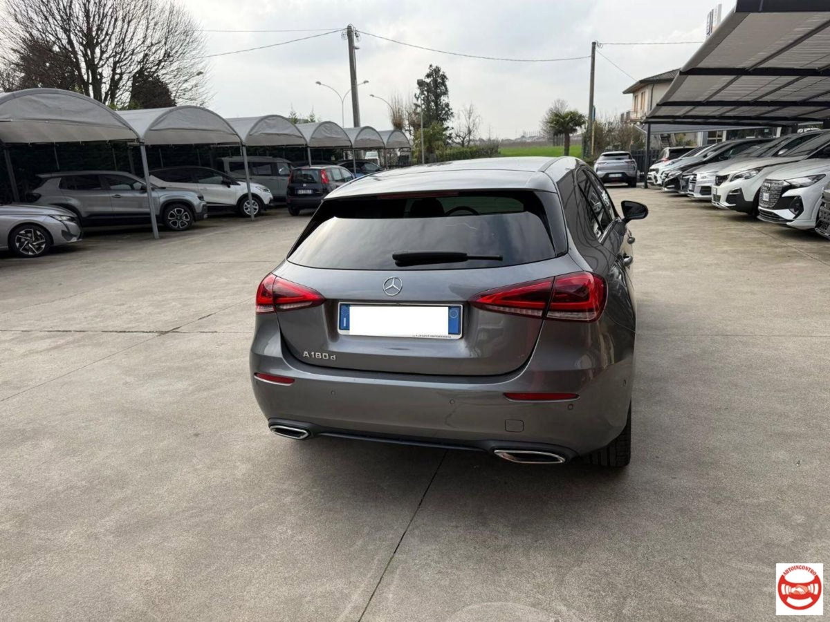 Mercedes-Benz Classe A 180 d Sport (4)