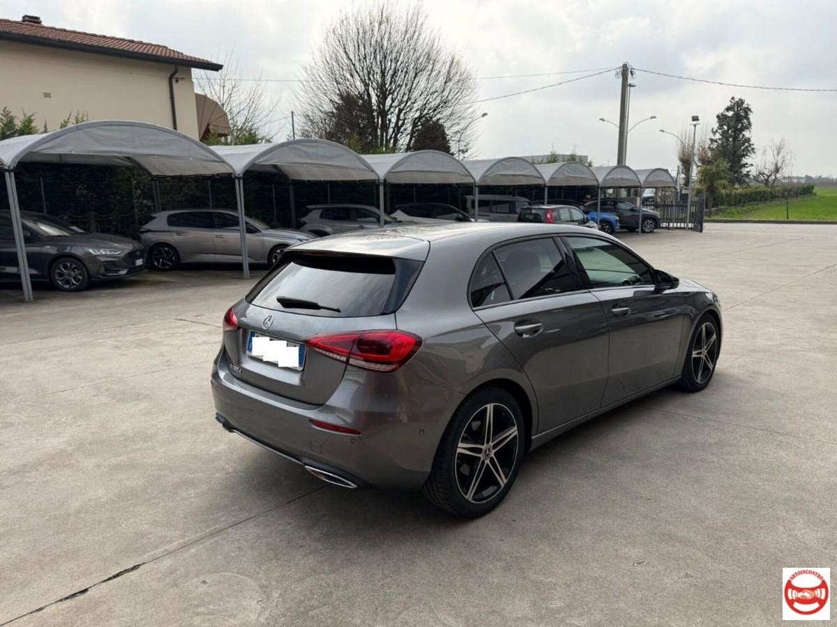 Mercedes-Benz Classe A 180 d Sport (5)