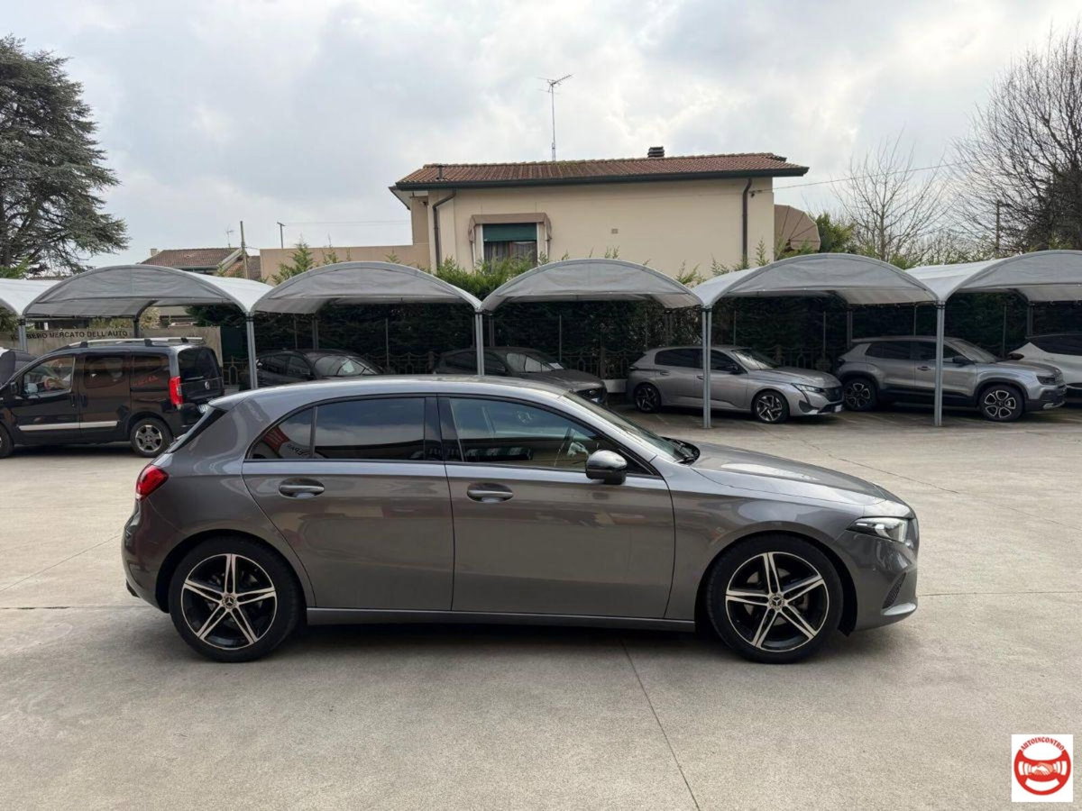 Mercedes-Benz Classe A 180 d Sport (6)