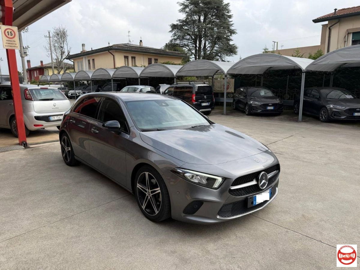 Mercedes-Benz Classe A 180 d Sport (7)