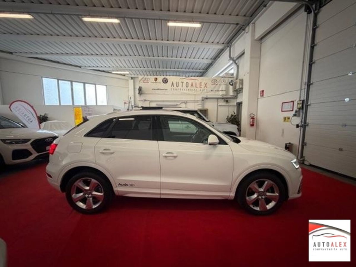 Audi Q3 2.0 TDI 150 CV quattro Sport (15)