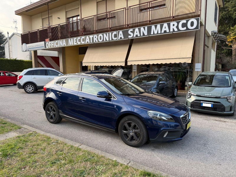 Volvo V40 Cross Country D2 Volvo Ocean Race