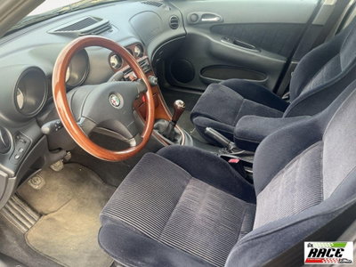 Alfa Romeo 156 2.0i 16V Twin Spark cat Distinctive (8)