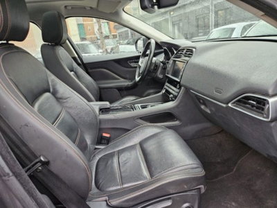 Jaguar F-Pace 2.0 D 180 CV AWD aut. Pure (10)