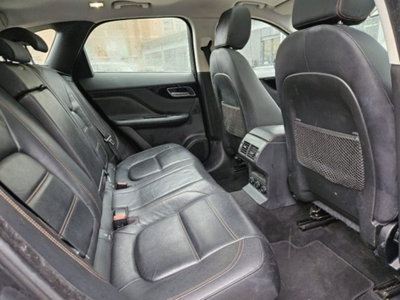 Jaguar F-Pace 2.0 D 180 CV AWD aut. Pure (11)