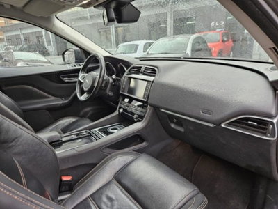 Jaguar F-Pace 2.0 D 180 CV AWD aut. Pure (16)