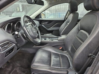 Jaguar F-Pace 2.0 D 180 CV AWD aut. Pure (8)