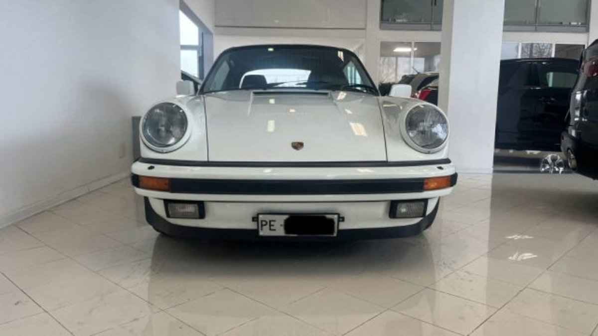 Porsche 911 Cabrio Carrera 3.2