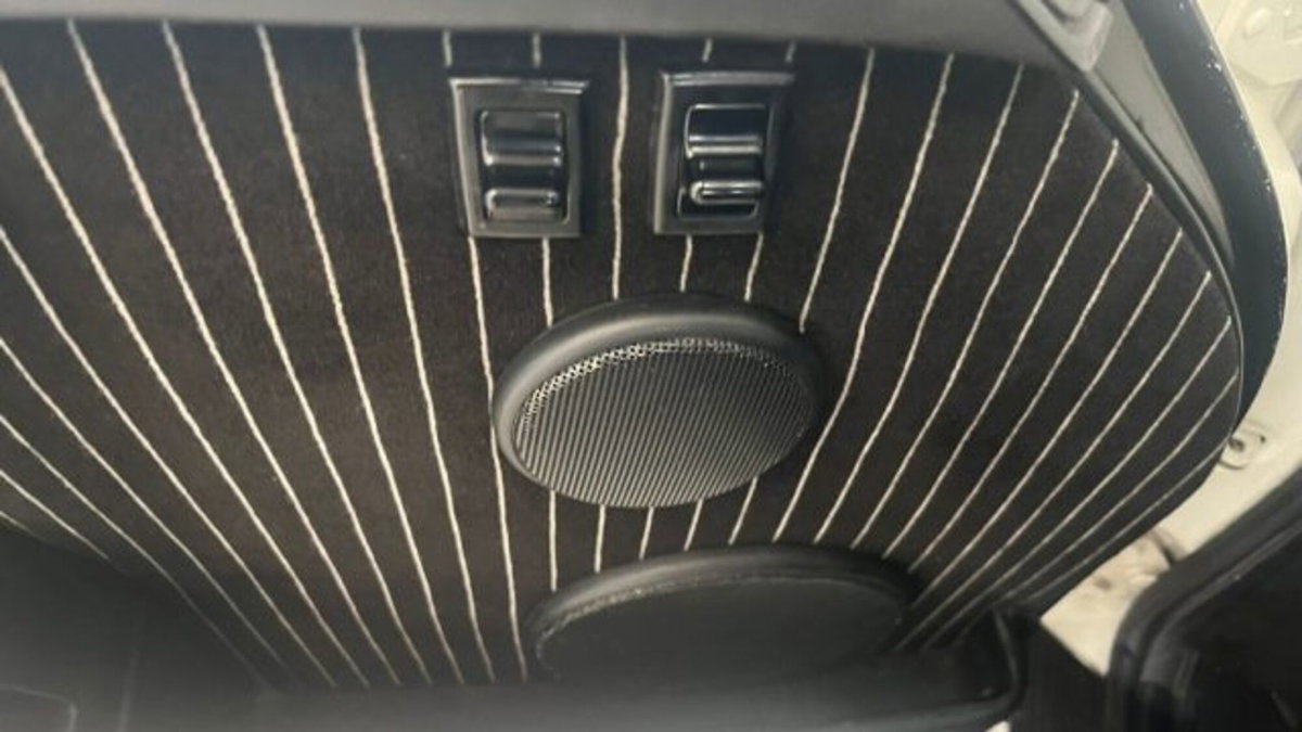 Porsche 911 Cabrio Carrera 3.2 (9)