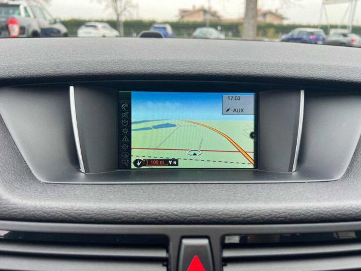 BMW X1 xDrive18d X Line (10)