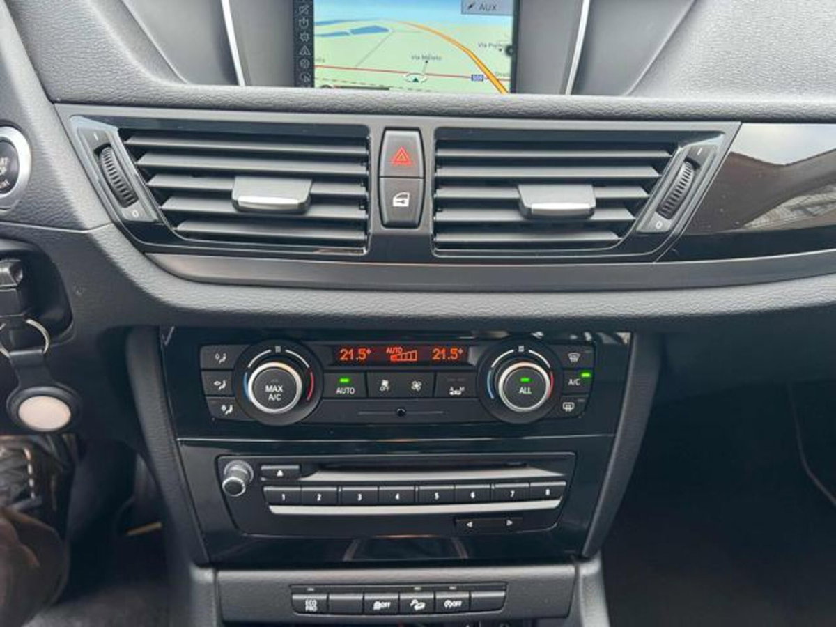 BMW X1 xDrive18d X Line (11)
