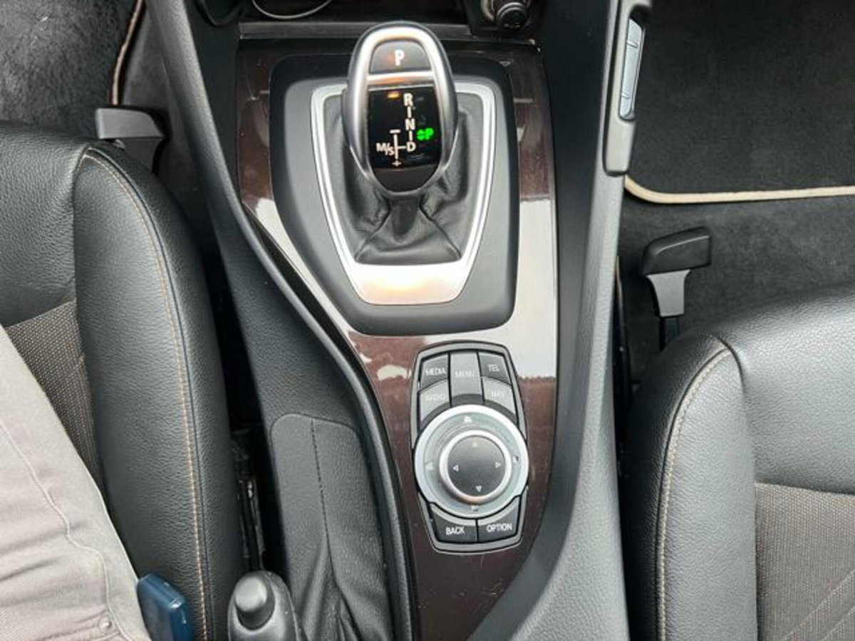BMW X1 xDrive18d X Line (12)