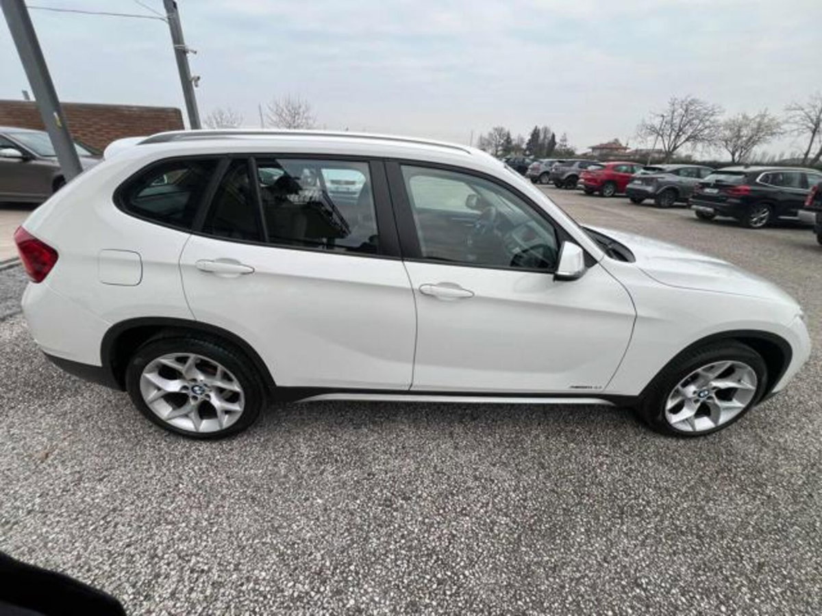 BMW X1 xDrive18d X Line (3)
