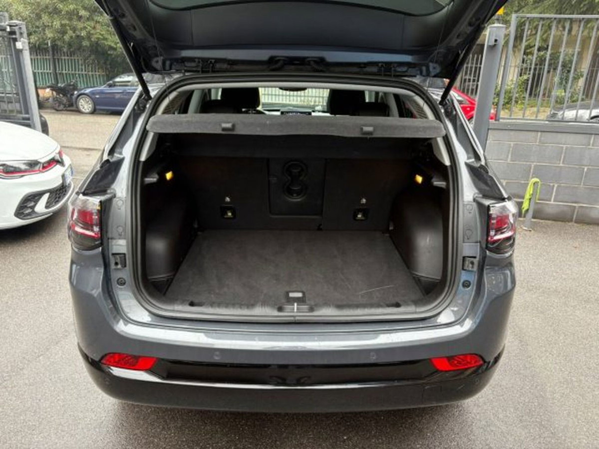 Jeep Compass 1.5 turbo t4 mhev Summit 2wd 130cv dct (18)