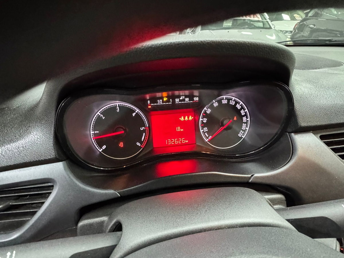 Opel Corsa 1.3 CDTI 75CV 5 porte Cosmo (7)