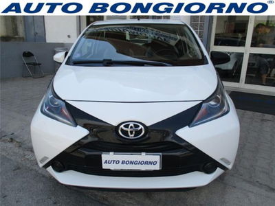Toyota Aygo 1.0 VVT-i 69 CV 5 porte x-cool usata