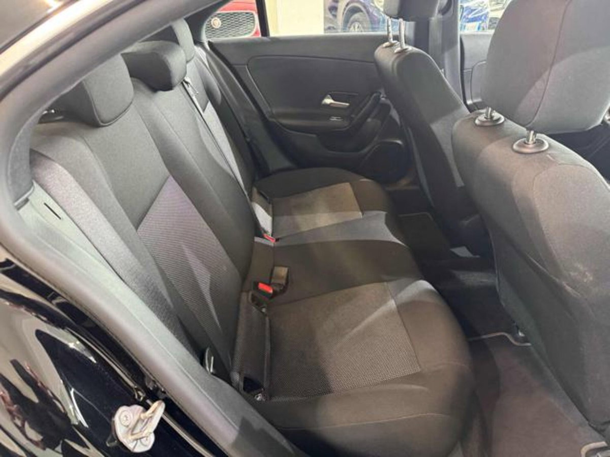 Mercedes-Benz CLA 220 d Automatic Sport (10)