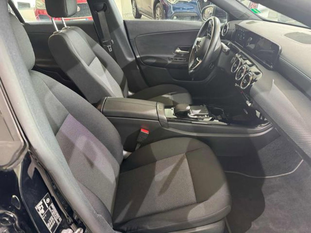 Mercedes-Benz CLA 220 d Automatic Sport (11)