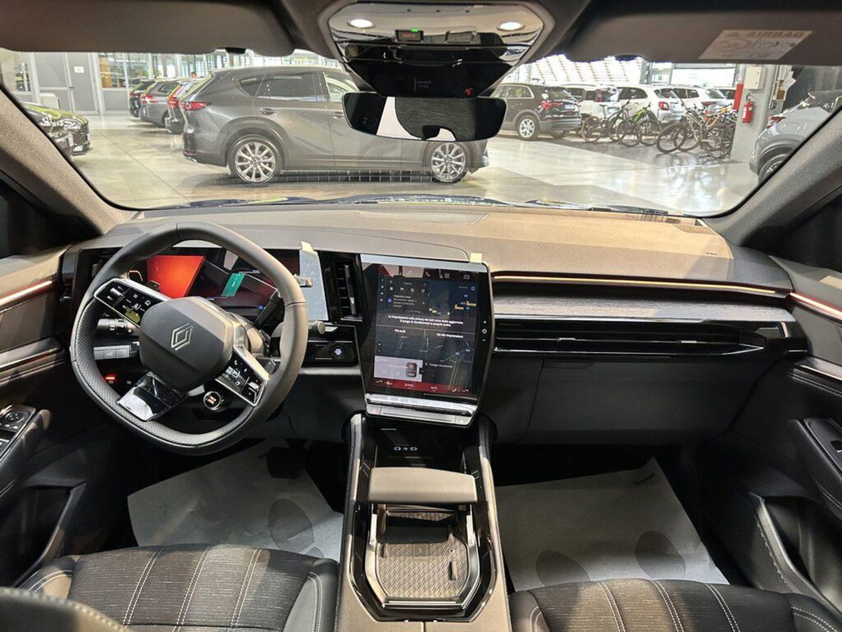 Renault Austral 1.2 full hybrid Techno 200cv auto (8)