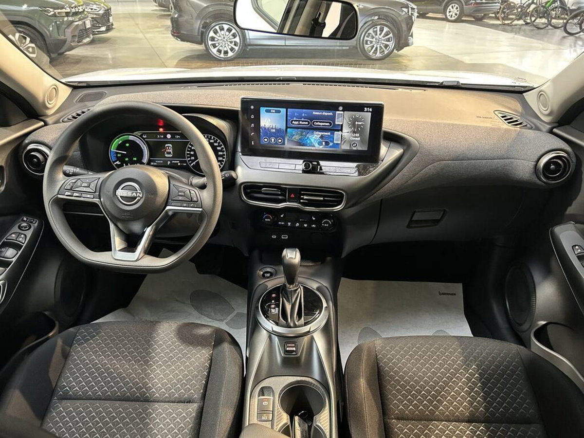 Nissan Juke 1.6 hev Acenta (8)
