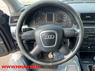 Audi A4 Avant 2.0 16V TDI multitr. Top (12)