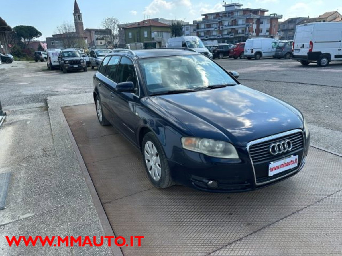 Audi A4 Avant 2.0 16V TDI multitr. Top (3)