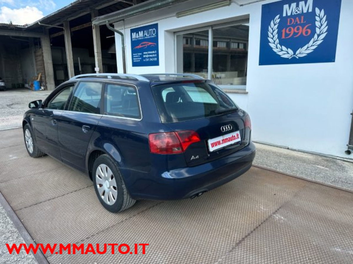 Audi A4 Avant 2.0 16V TDI multitr. Top (4)