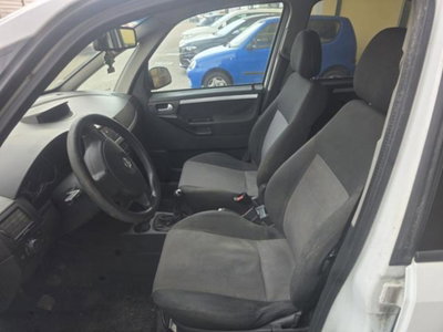 Opel Meriva 1.7 CDTI 101CV Enjoy (8)