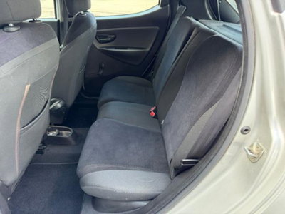 Lancia Ypsilon 1.2 69 CV 5 porte Gold (11)