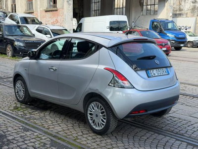 Lancia Ypsilon 1.2 69 CV 5 porte Gold (7)