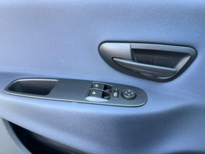 Lancia Ypsilon 1.0 FireFly 5 porte S&S Hybrid Gold Plus (18)