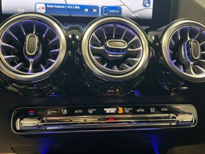 Mercedes-Benz GLA SUV 200 d Business Extra auto (11)