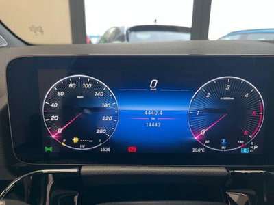 Mercedes-Benz GLA SUV 200 d Business Extra auto (9)