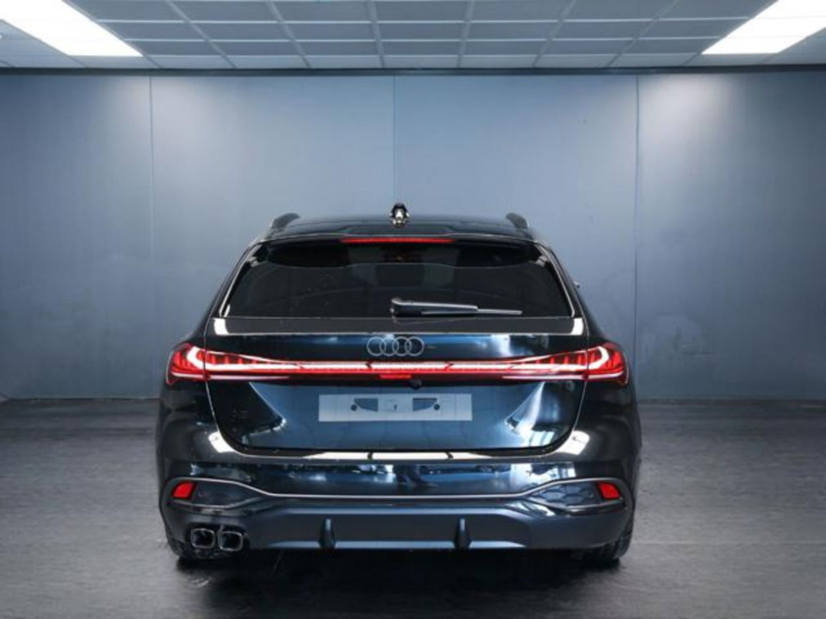 Audi A5 Avant 2.0 tdi mhev+ S line edition 204cv s-tronic (4)