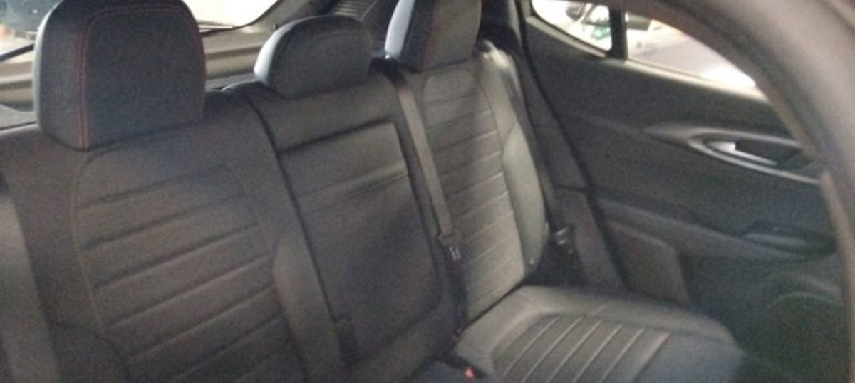 Alfa Romeo Tonale 1.6 Sprint 130cv tct6 (9)
