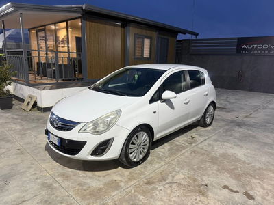 Opel Corsa 1.2 5 porte Cosmo usata