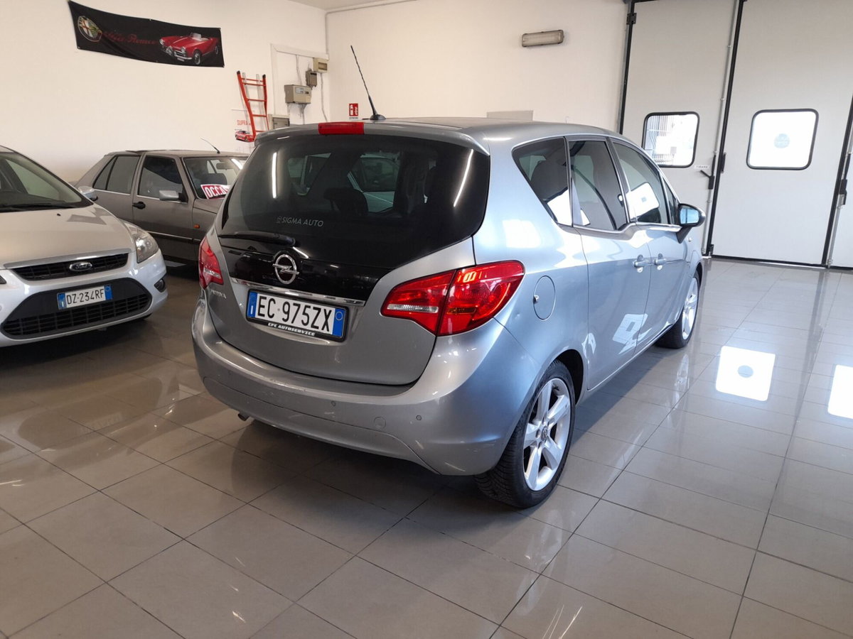 Opel Meriva 1.4 16V Cosmo (10)