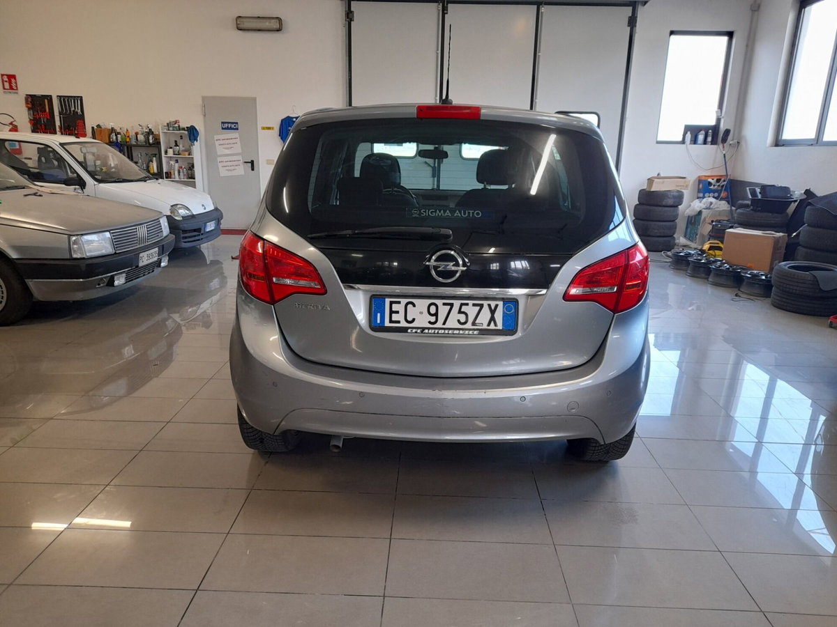 Opel Meriva 1.4 16V Cosmo (11)