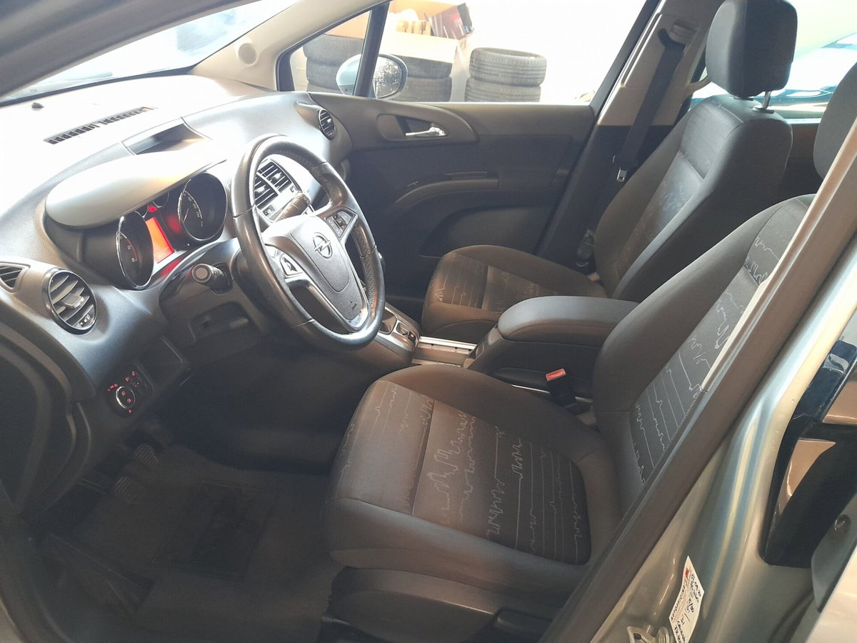 Opel Meriva 1.4 16V Cosmo (4)