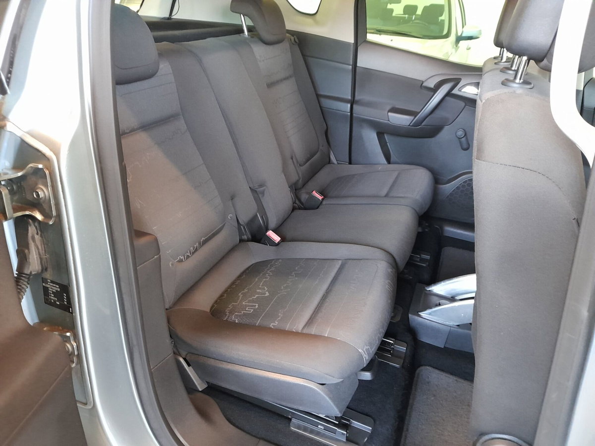 Opel Meriva 1.4 16V Cosmo (8)