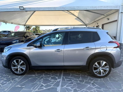 Peugeot 2008 100 S&S Black Matt (4)