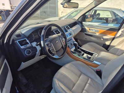 Land Rover Range Rover Sport 3.0 SDV6 HSE (7)