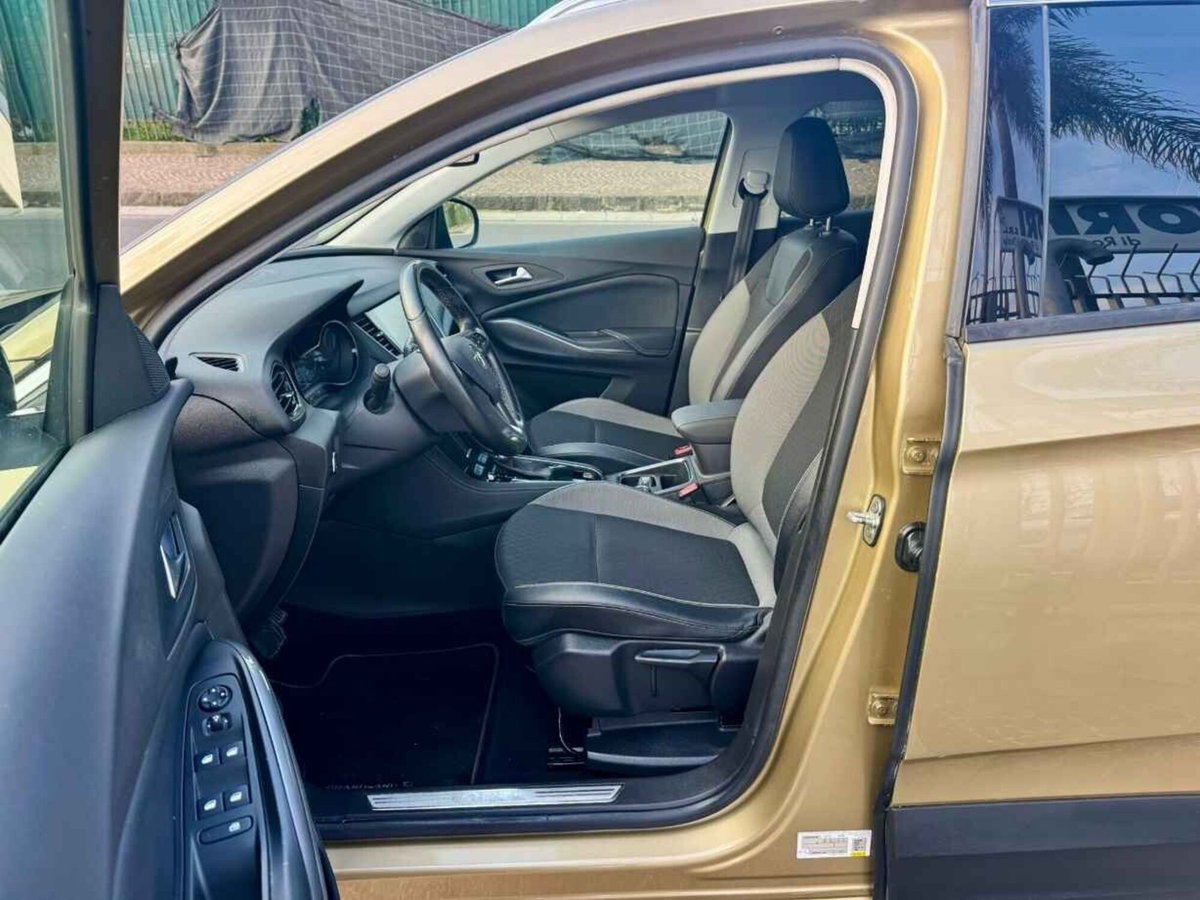 Opel Grandland X 1.6 diesel Ecotec Start&Stop Ultimate (19)