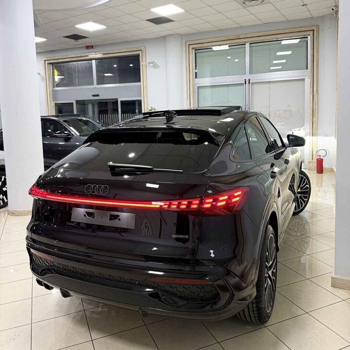 Audi Q5 Sportback 2.0 tfsi mhev+ S line edition 204cv s-tronic (4)