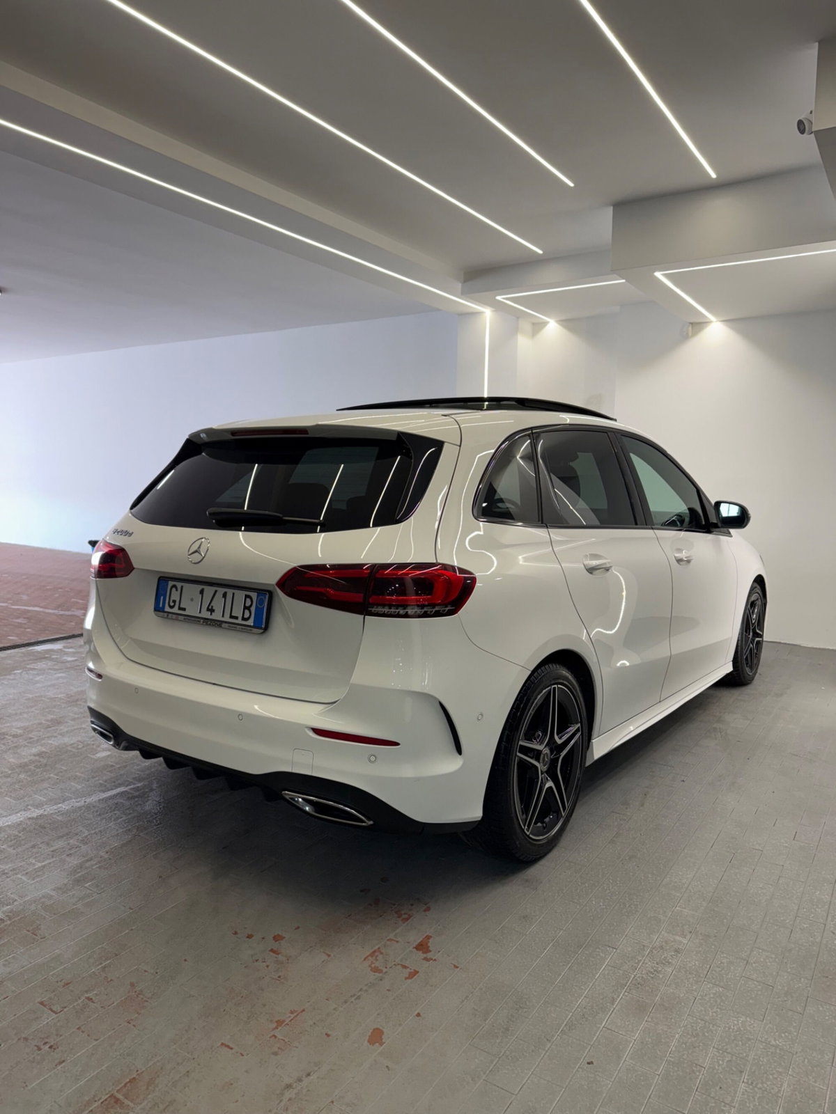 Mercedes-Benz Classe B 200 d Automatic Premium (11)