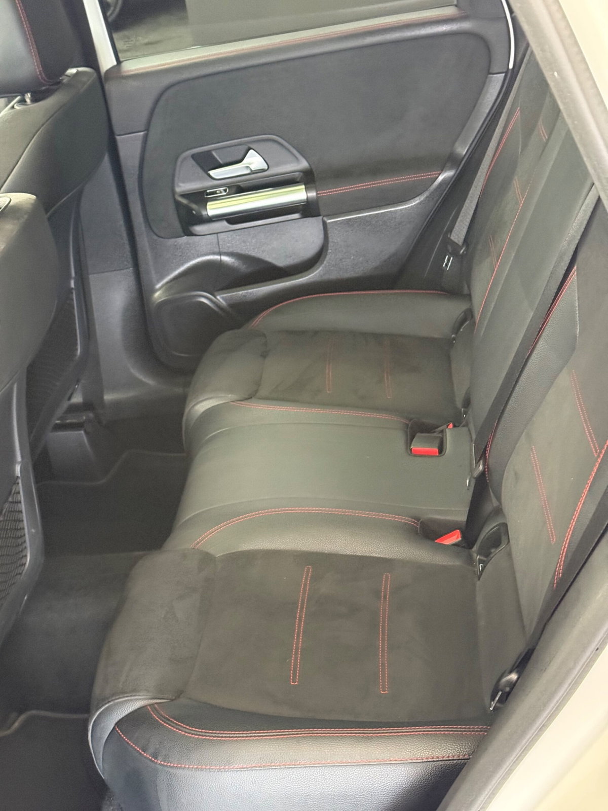 Mercedes-Benz Classe B 200 d Automatic Premium (15)
