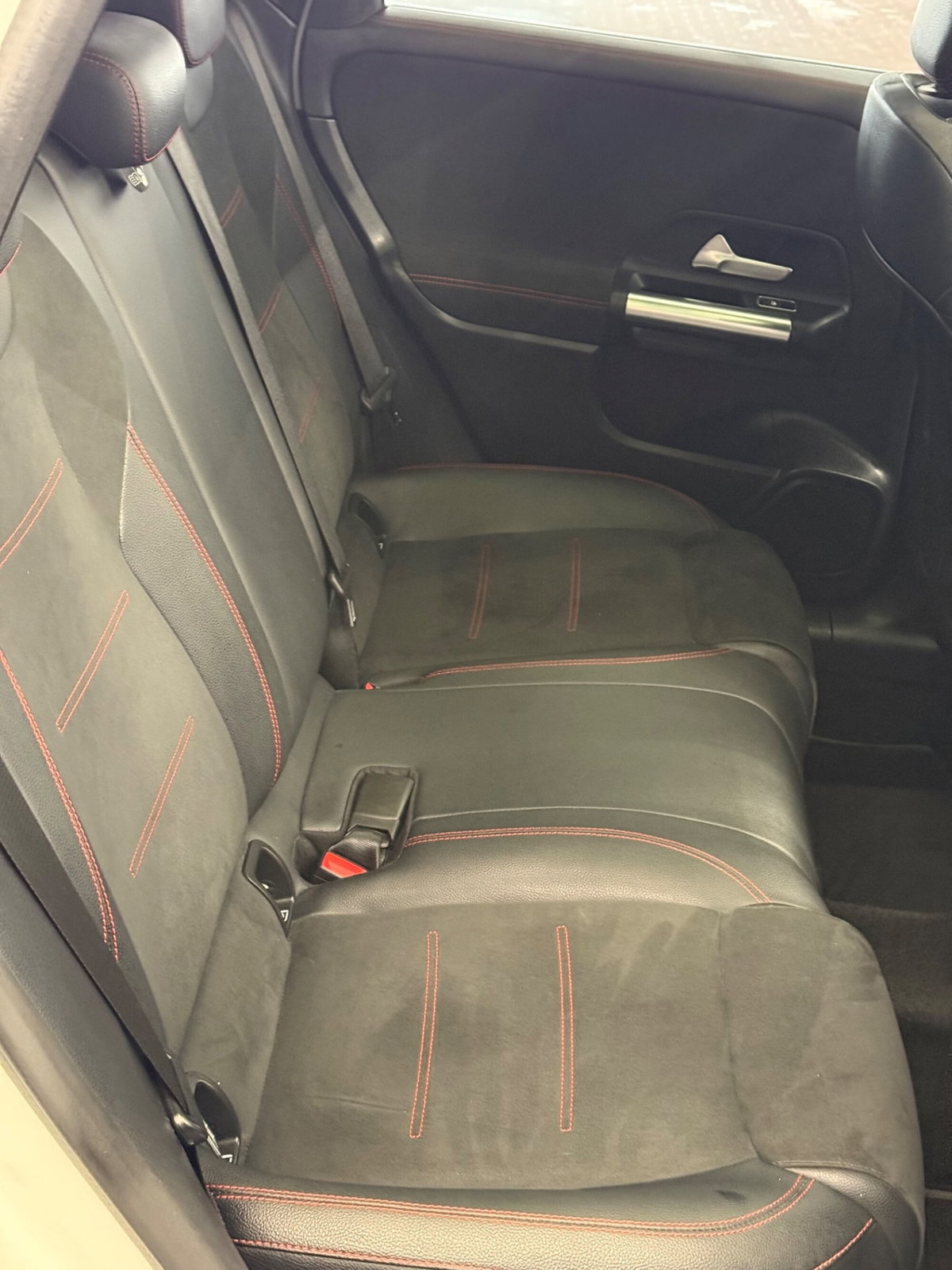 Mercedes-Benz Classe B 200 d Automatic Premium (16)