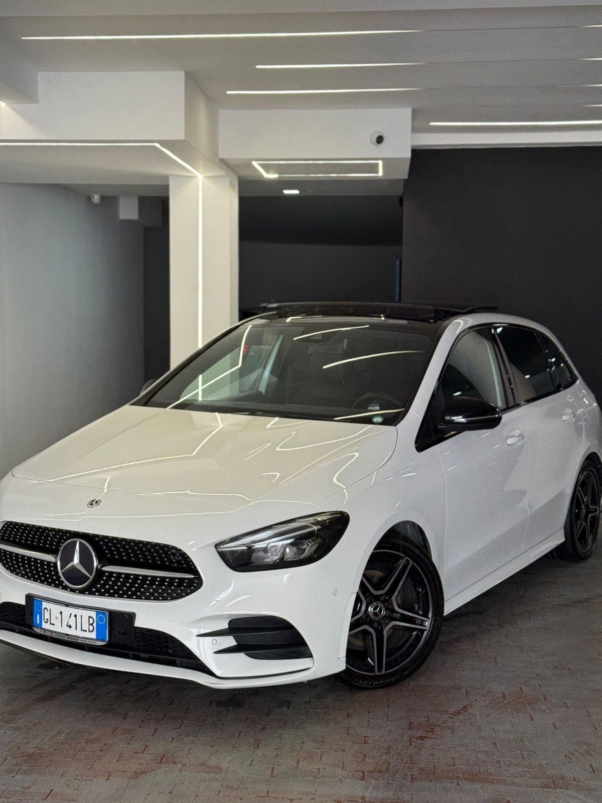 Mercedes-Benz Classe B 200 d Automatic Premium (2)