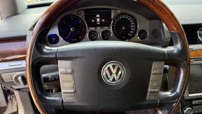 Volkswagen Phaeton V6 TDI DPF 4mot. tip. 5 posti (8)
