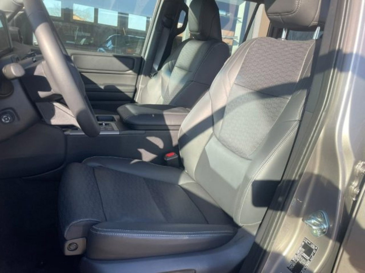Toyota Land Cruiser 2.8 mhev Icon awd auto (10)